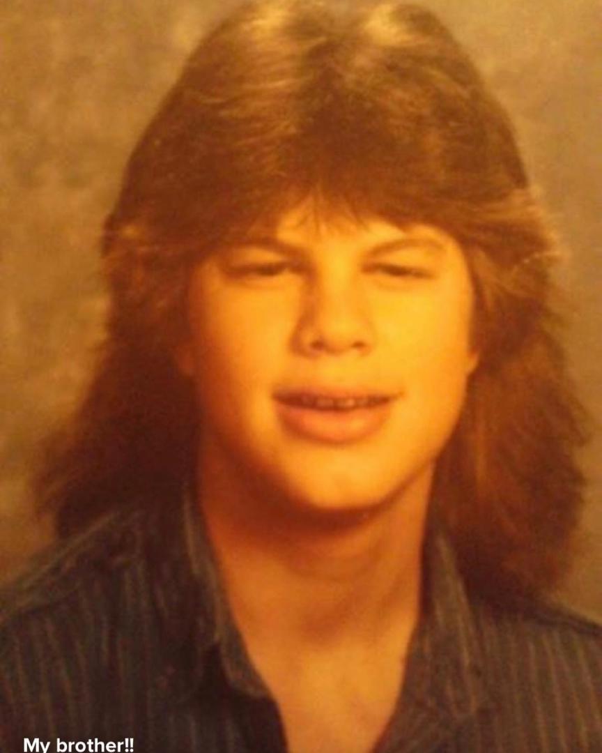 My brother even had eighty hair!! Lol