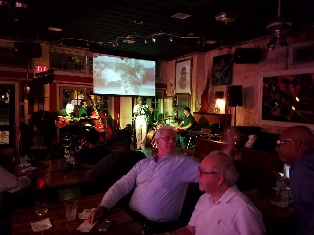 Monday Night Jazz Jam with Houston Socials.