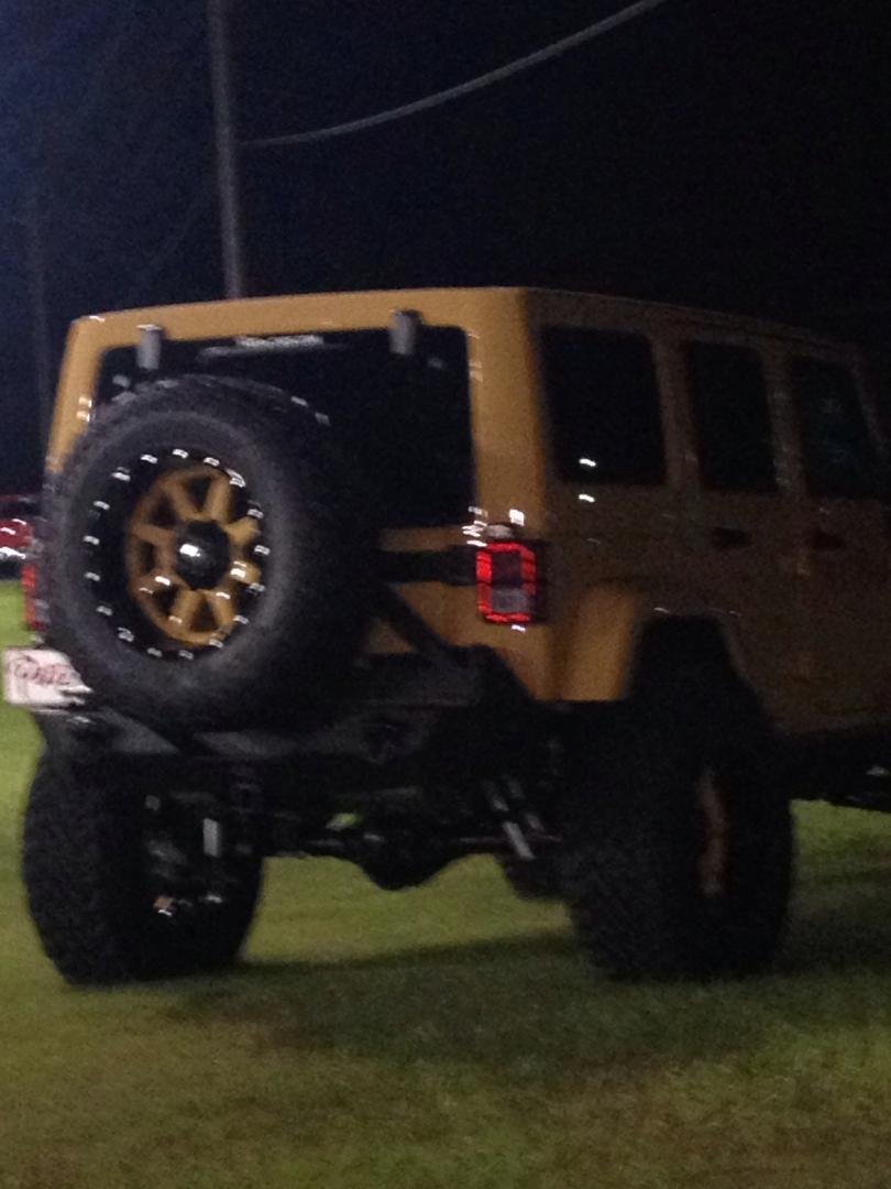 Ok this one here is the one for 61,000, the other jeep didn't have a price tag lol