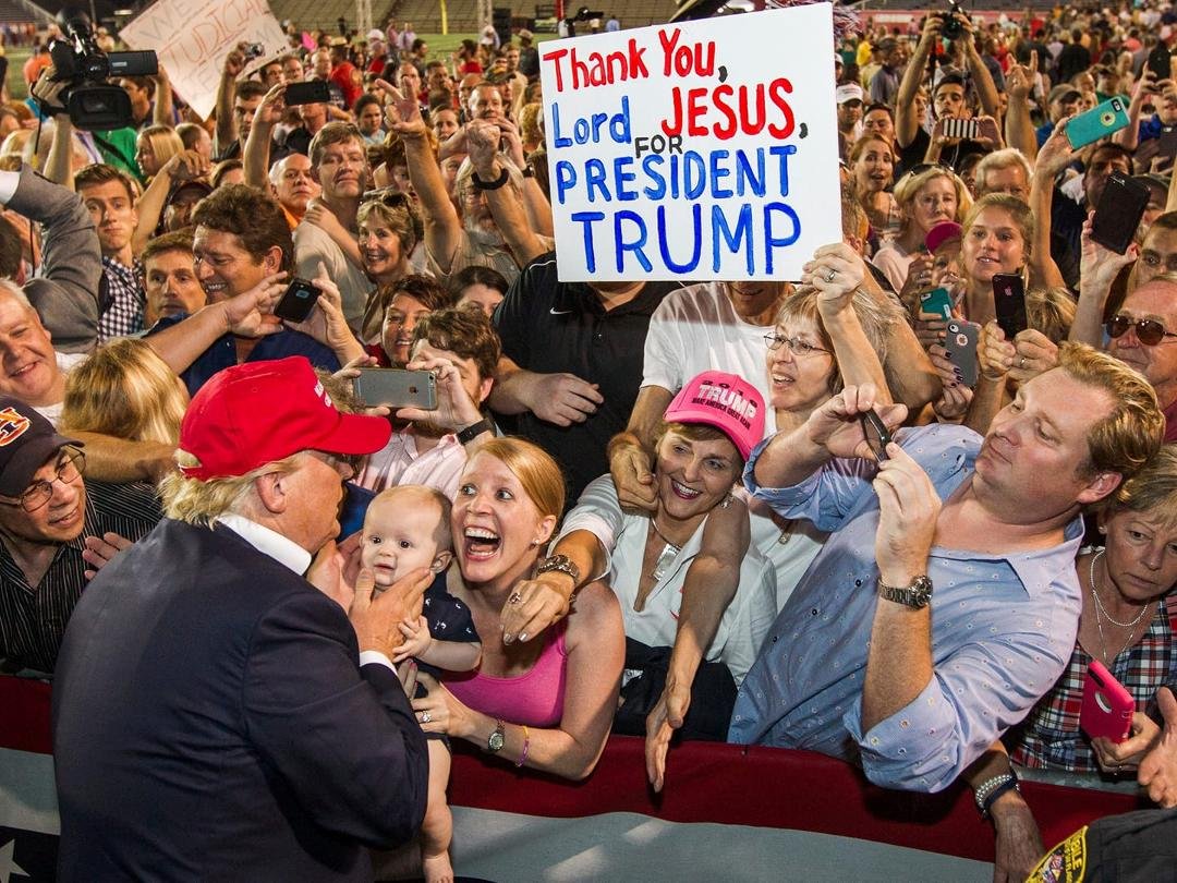 trump base supporter: he's done so many amazing things.
Me: like what?
trump supporter: well, just so many things.
Me: ok, name two
trump supporter: (silence)
Me: ok, name one
trump supporter: (silence) then "oh, y
