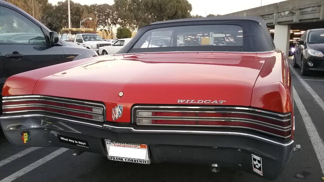Keith Lynds' album, My Riviera meets another Buick convertible at Safeway