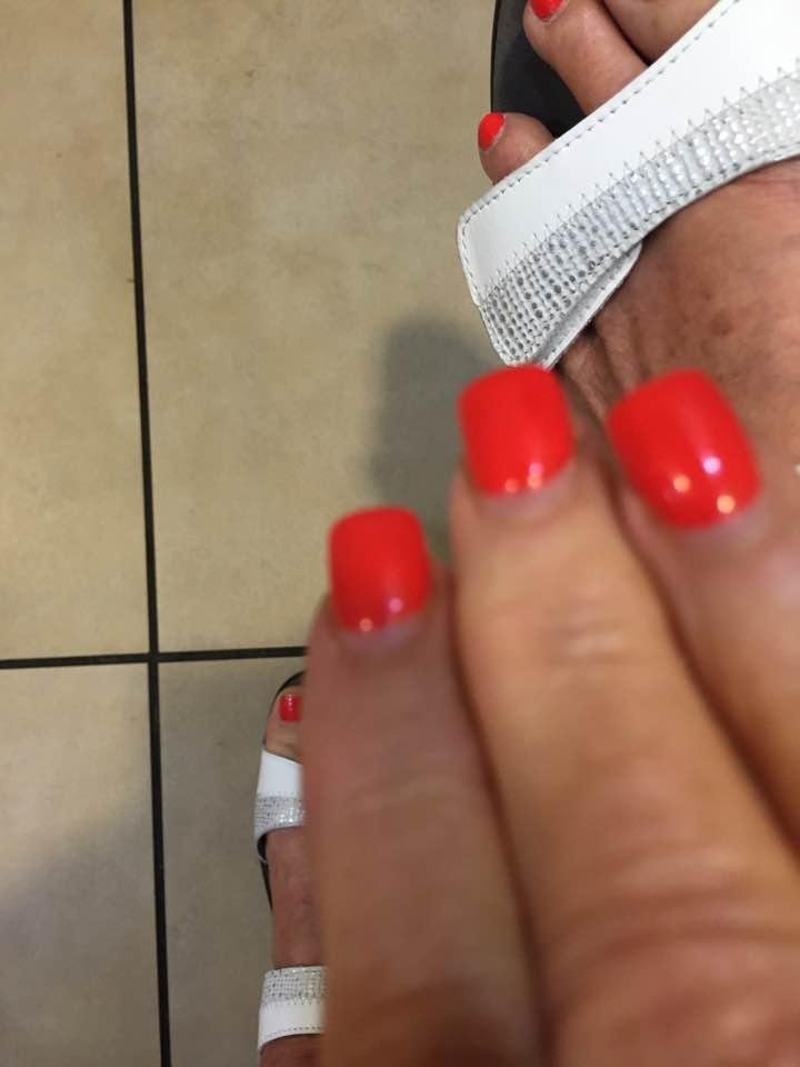 Finished photos...thanks to Lily for giving me nails that have lasted a whole month...of course it has been a pampered life style!