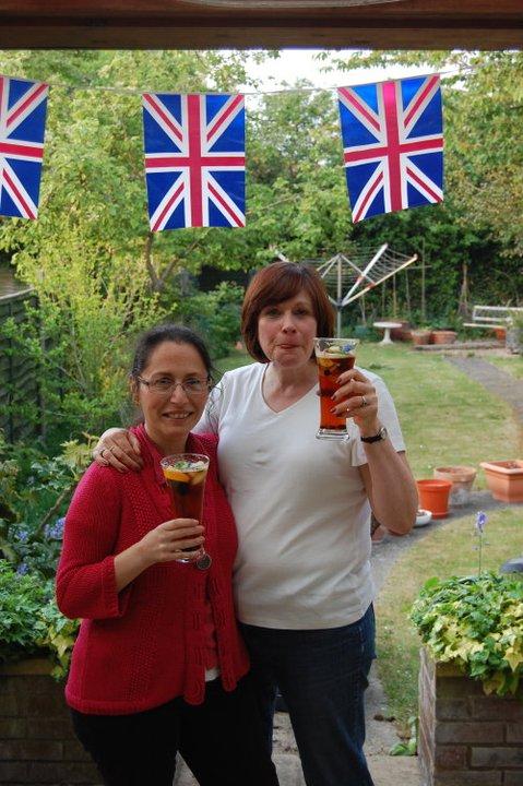 We end the day with a Pimm's Cup in the garden!
Friday, April 29, 2011