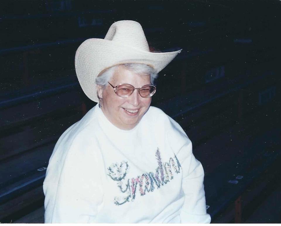 7years ago today we lost this beautiful person ( MOM ). I miss her smile and her laughter. 🌹