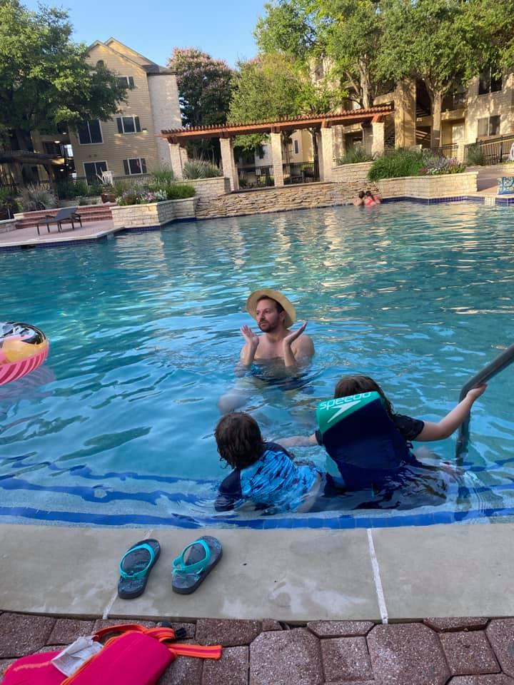 Uncle Aaron, and Aunt Tracey out of frame flew in from LA. Pool Party with Petra, Susana, Liz and me and the two grand kids, Stella and Gray at our complex’s pool. Uncle Aaron hamming it with the kids! Great day had by all
