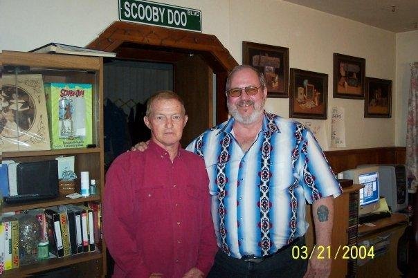 HAROLD OHLER ON LEFT   GENE ON RIGHT AT BUCKS HOME IN OREGON 2004