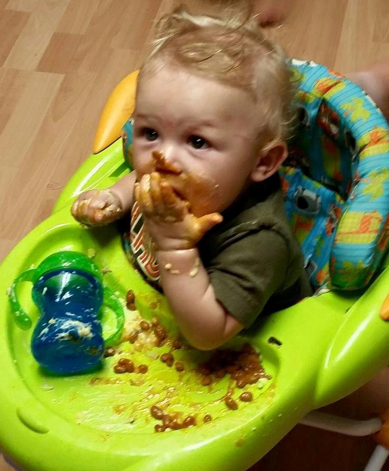 Have you ever been caught eating like this and thought to yourself what are you looking at I'm enjoying myself?