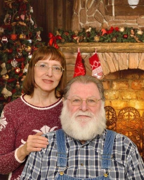 Merry Christmas and Happy New Year,
from
Robert & Natasha Meredith