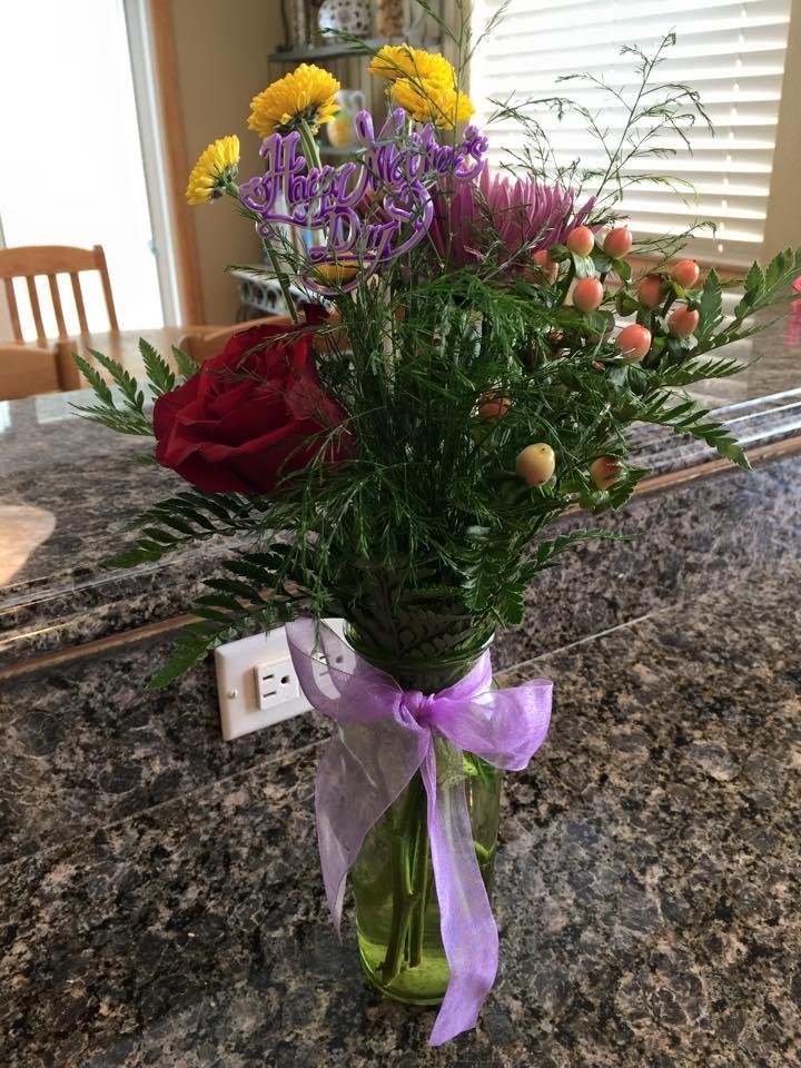 Thank you for the beautiful flowers, Jenna Lawrence!!