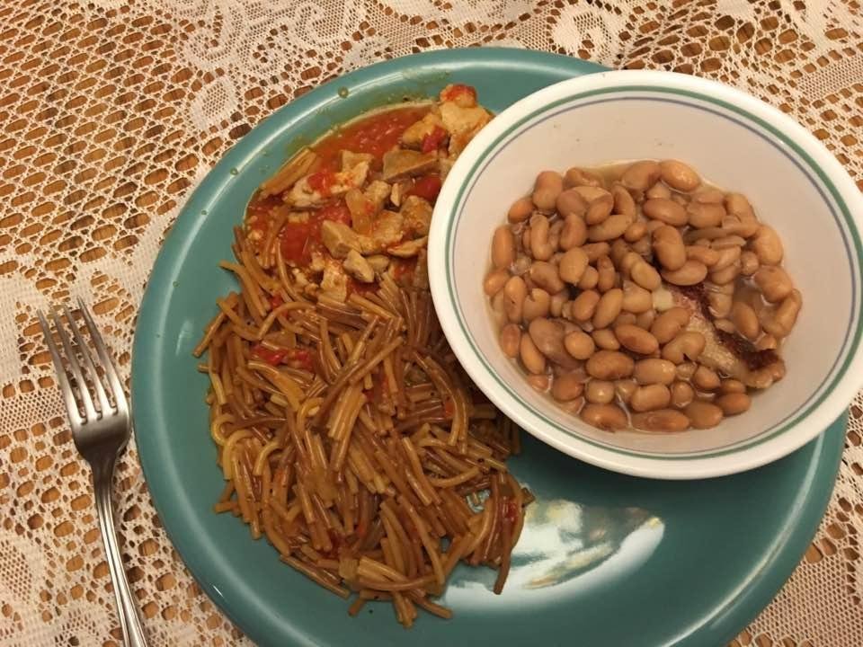 It's your fault cousin Deanna, here's my fideo, beans and chile rojo, yummmm