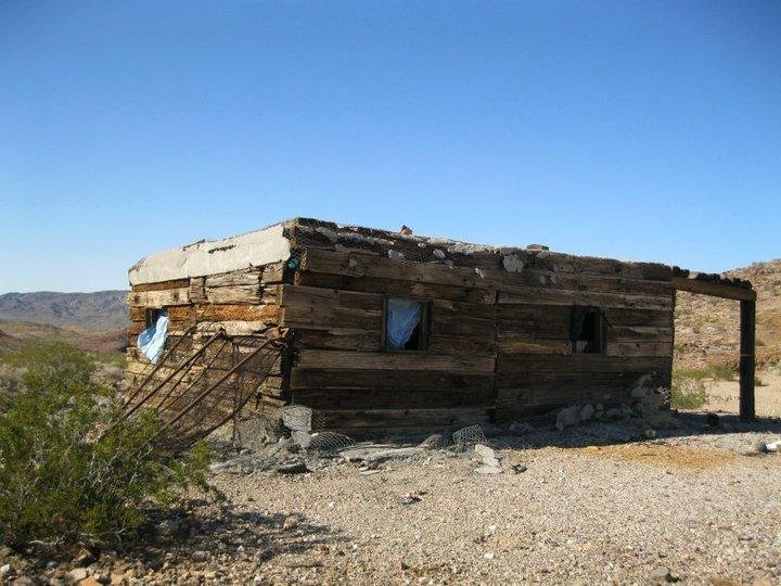I'm not sure I picked exactly the right place to move to. This is an old (abandoned ) miner's shack near the Strawberry Onyx mine near Ludlow/ Kelso Dunes in California. The road is 2.5 miles of hiking IF I had found it.