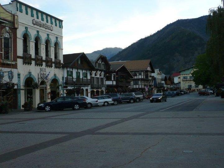 Leavenworth. wa. Front st.