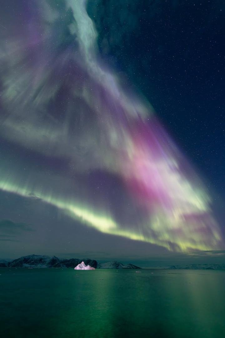 Nightlights in Qeqertaq
Image Credit & Copyright: Dennis Lehtonen
Explanation: Light pollution is usually not a problem in Qeqertaq. In western Greenland the remote coastal village boasted a population of 114 in 2020. Ligh