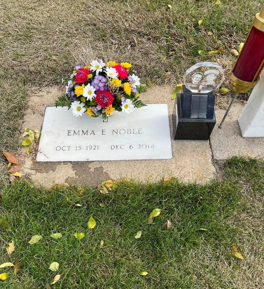Remembering Mom on what would have been her 102nd birthday. Miss you more than you know!🥰❤️