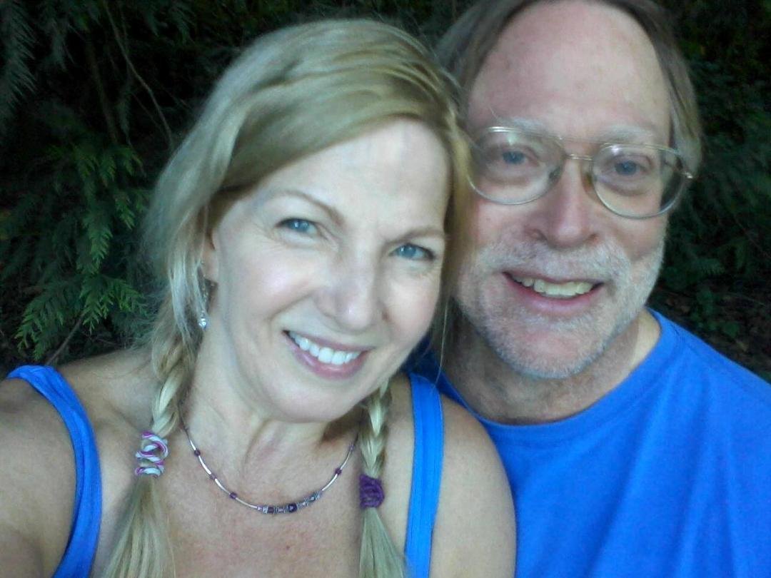 At the Trail head at Lake Sammamish Trail.