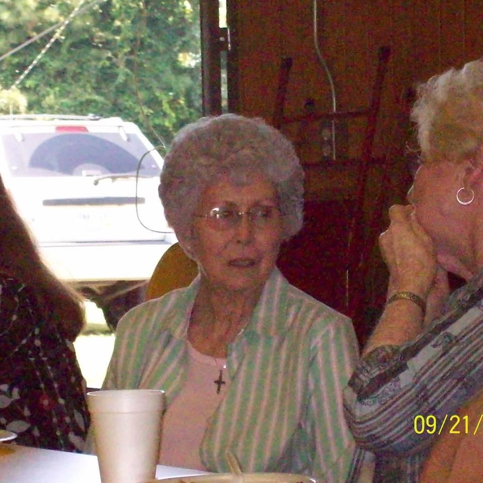 5 years ago today, my mom went home to Heaven. There is not a day that I do not miss her😢😢😢