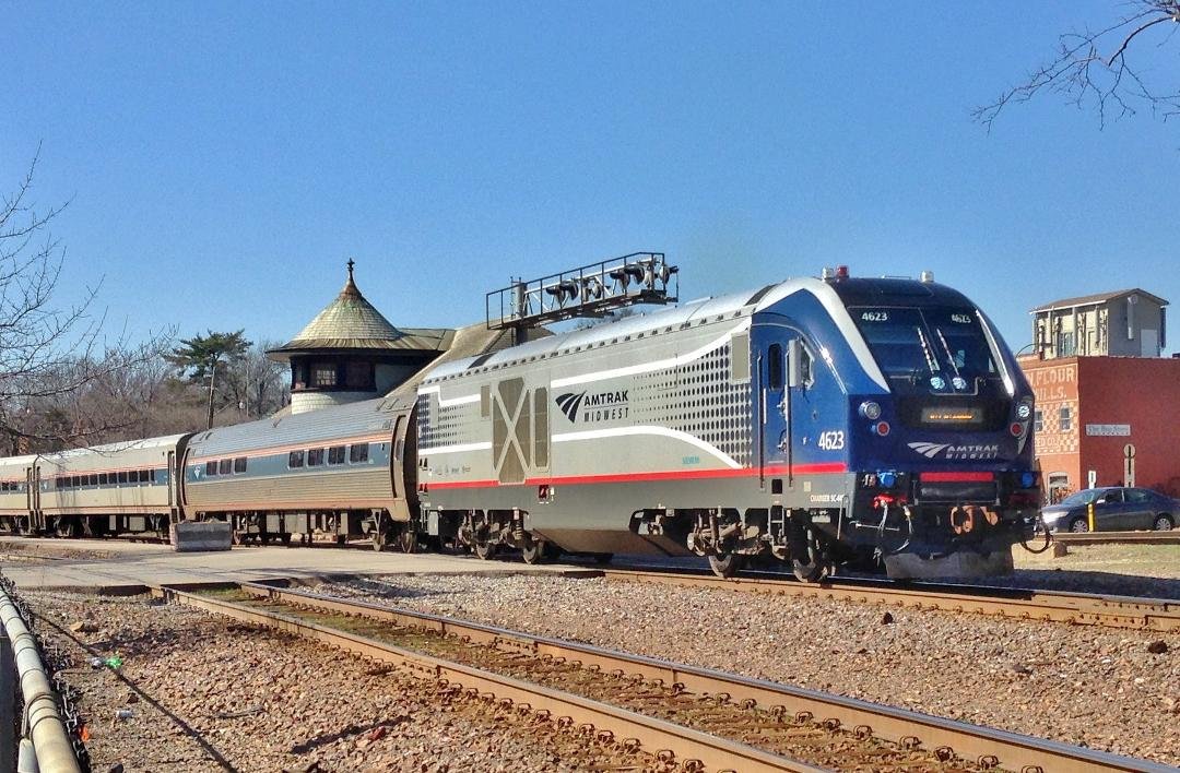 A new Siemens SC-44 "Charger" locomotive is in charge of the eastbound Amtrak Missouri River Runner today. The SC-44 "Charger" locomotive was manufactured in Sacramento, CA, and has been in service on the Missouri River Ru