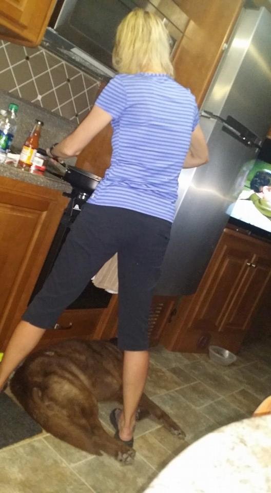 How to cook in the RV without disturbing the dog's nap!  :))
