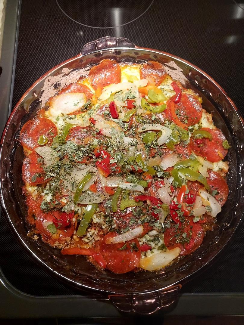 What's for supper Mimi? Crustless pizza/pizza casserole. One of Lynn's experiments. Sure smells good!