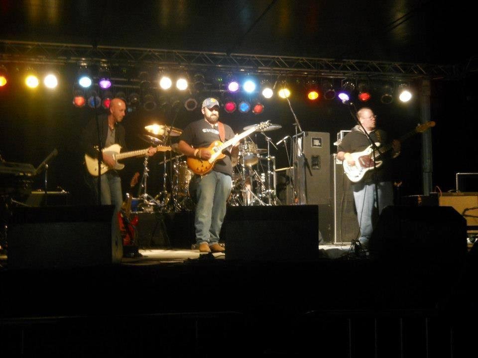 Logan Hall and Whiskey Creek, at Hillbilly Days 8 tonite in front of Expo !