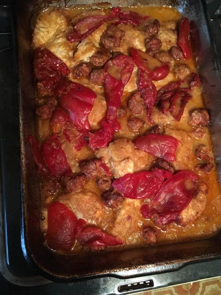Dinner at Bobby A’s. Chicken and sausage with white wine and vinegar peppers. SAPPORITO !!!