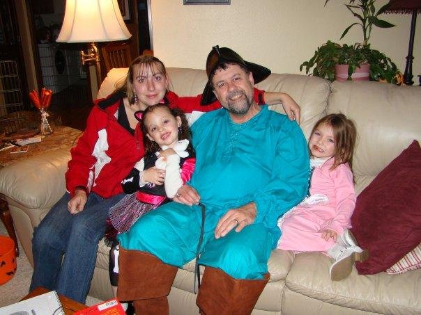 Halloween 2009" (With my #1 neighbors!) :-) Aargg!