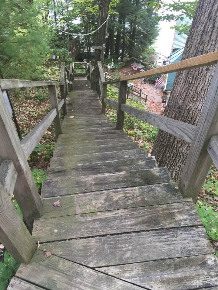 Steps down to "Summer place" 72 steps down and seems like 144 come back up!!! Makes my old knees feel better.
Jasmine a memory for you!!!
