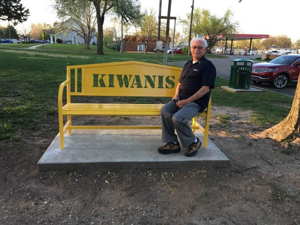 Kiwanis Junction city south club benches installed for Coronado park