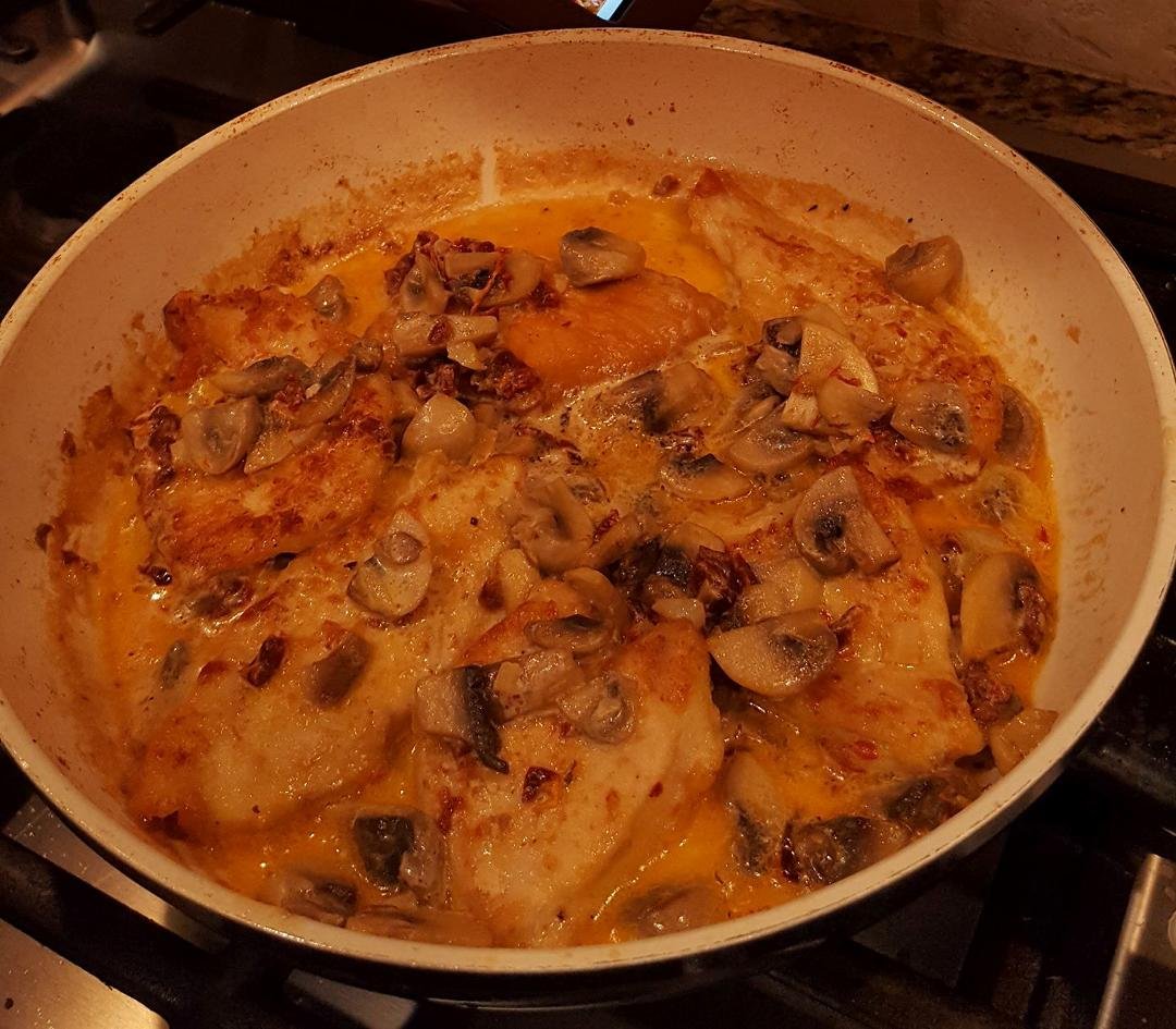 I have the most amazing husband! First I get to have my hair "done" by the amazing Kathy Shaddy. Then I come home and my husband has made this creamy sun dried tomato Parmesan chicken. Yes feeling truly blessed!