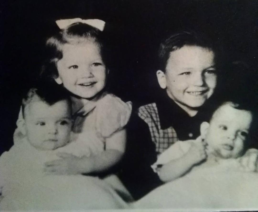 Today is sibling day.
My 3 siblings,I am the cute twin on the bottom left.
