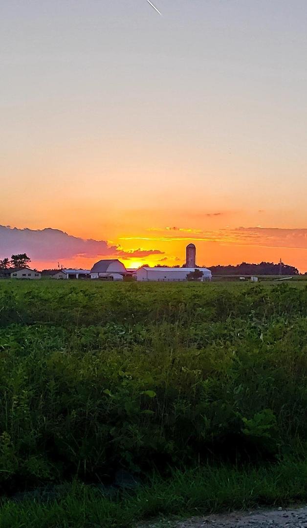 I love Montgomery Indiana sunsets