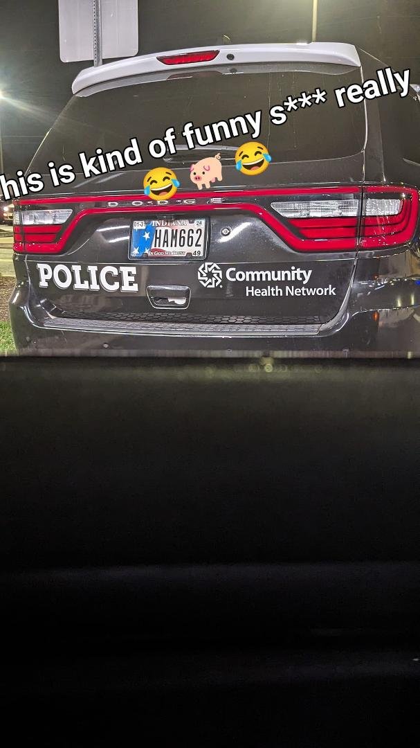Damn inside they got right. Damn, community east is some funny s*** and they're f****** cops got a plate and their plate is ham that s***'s funny 😆