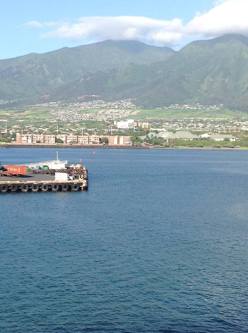 Docking in Maui. Ruby & I are off to Lahania today