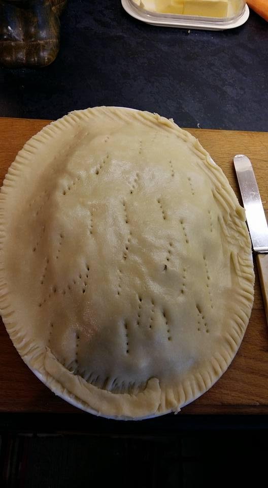 Mince tart fer the tea the nite um um