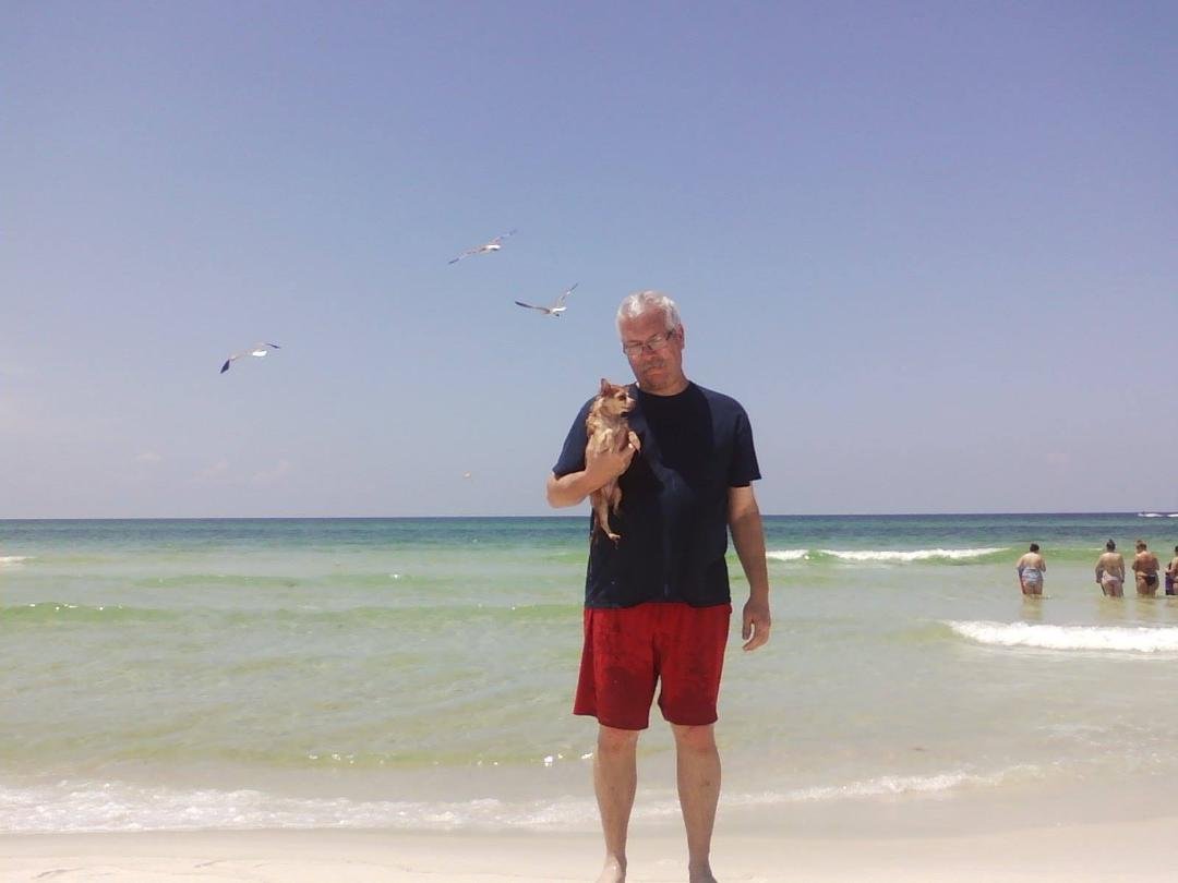 Larry took Chalpa to the beach