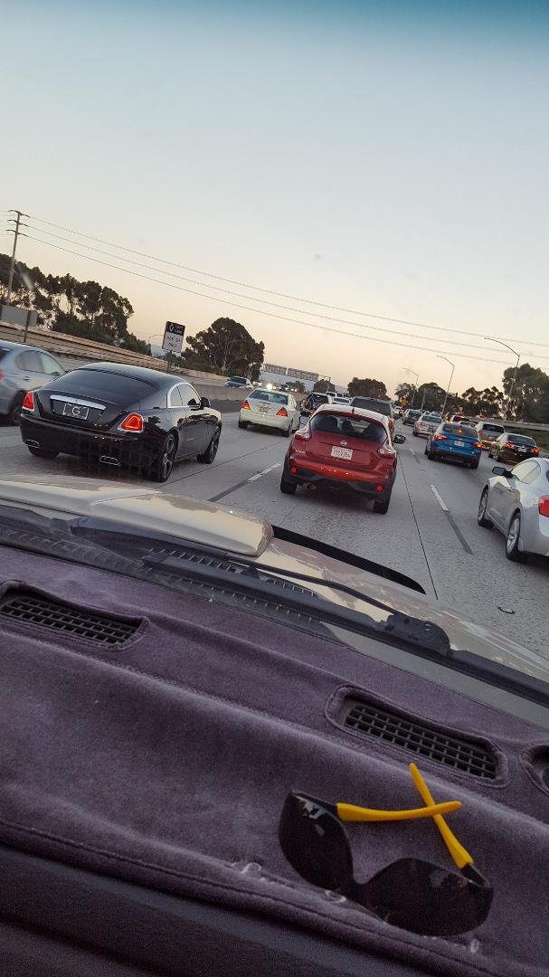 Traffic on LA at 7 pm.