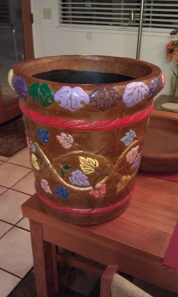As a hobby I paint flower pots of all kind all originals. I've decided to sell some and here is an example.