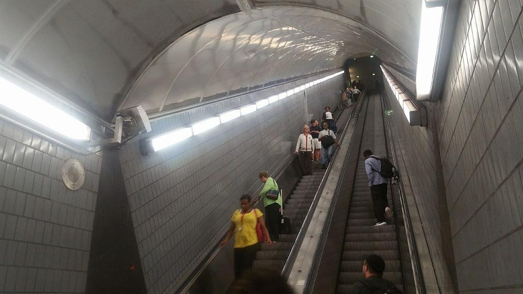 Just left NSPE Conference at the Atlanta Marriott Marquis hotel. Walked via Sky Bridge to go through Peachtree Center and take 3 story escalator down to the MARTA train. I will arrive at the North Springs Station in about 2
