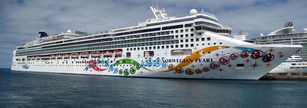 NCL Norwegian Pearl, aka "Gronk's Party Ship"