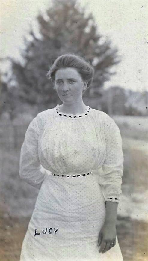 Laura Lucinda Umphres Kulstad (1891-1973) probably taken around time of her wedding on Dec 31, 1910.