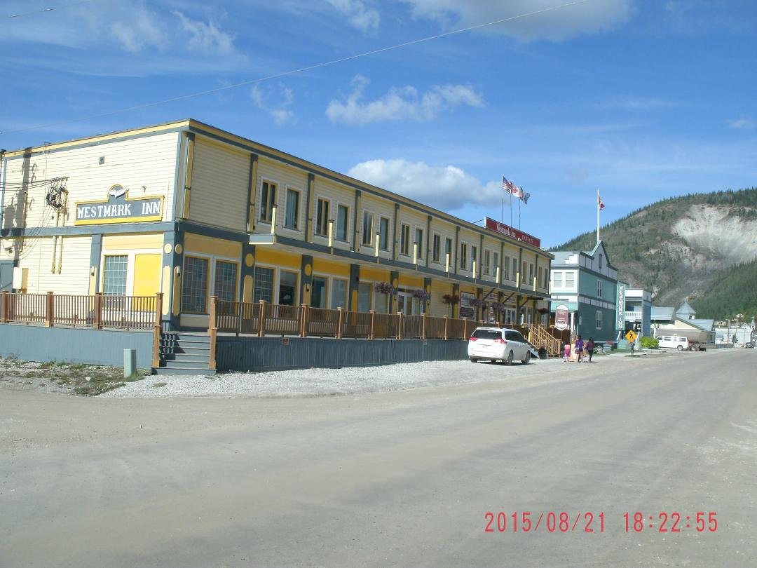 Another Inn across the street from us. Note the huge mountain slide down the street.