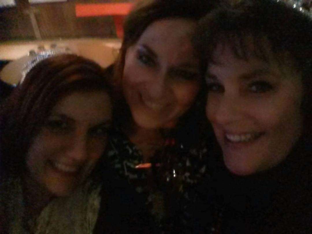 Who else would I spend New Years with?? Love these ladies!!