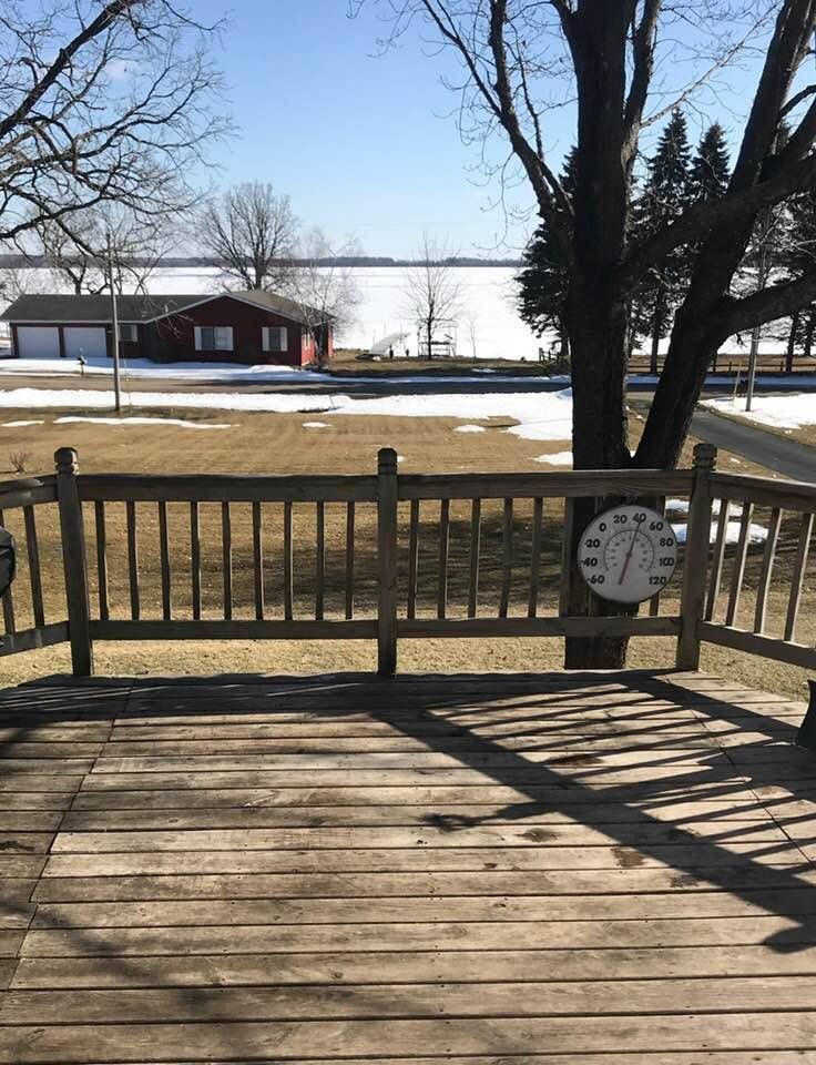What a difference a day makes , most of our snow melted today and we spent over an hour outdoors; happy campers here😊