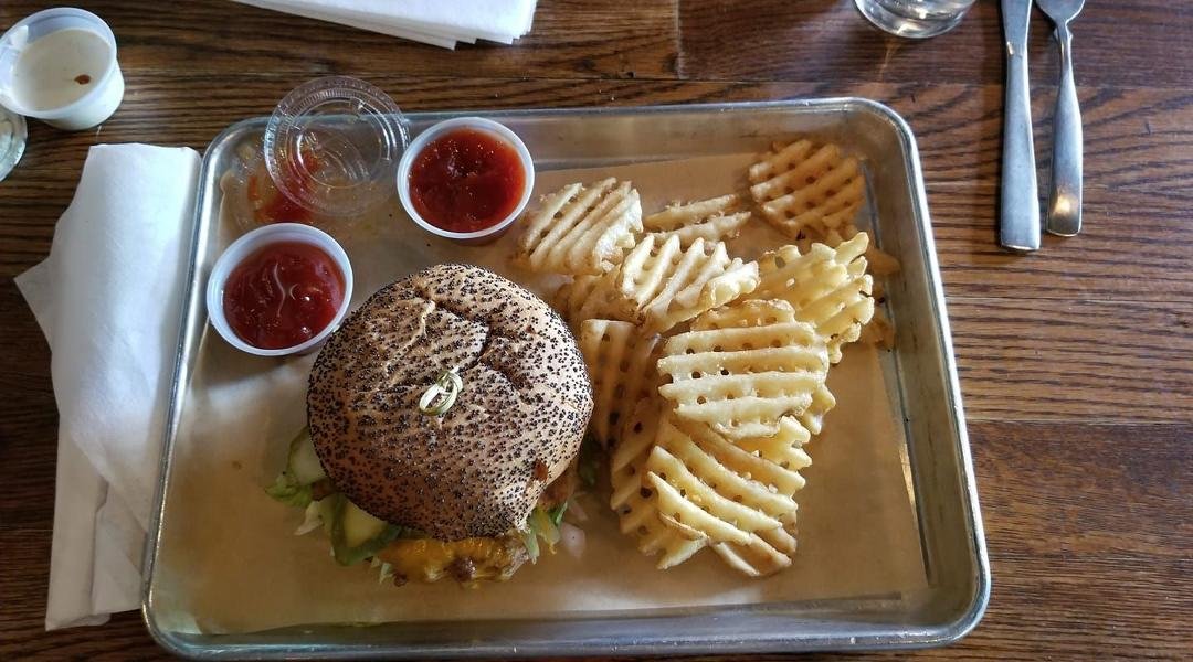 Always listed as one of Dallas's best burger joints. 🤠