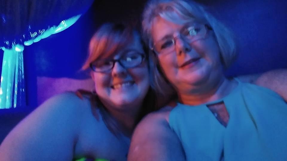 Kim Hunt's album, Mobile Uploads