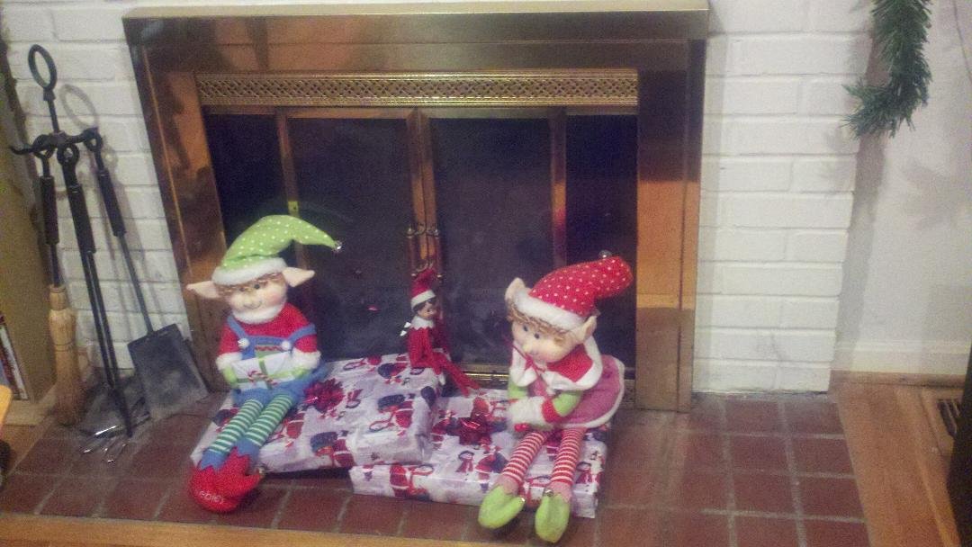 Eddy and his friends are watching for Santa