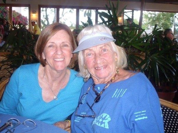 HAPPY BIRTHDAY MOM!!!  We all miss you and Dad so much.  Thanks to my sister Laurie for a great picture.