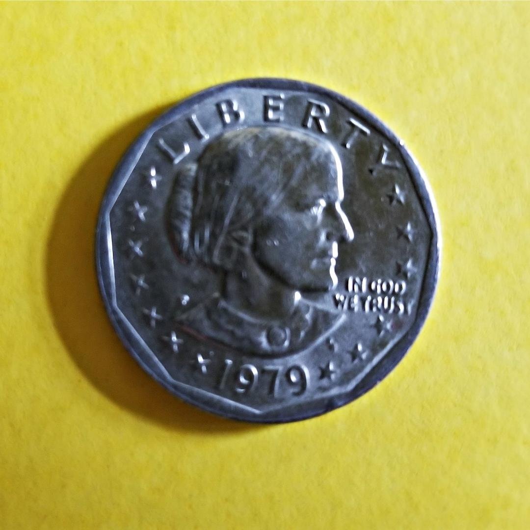 So, who remembers this coin? I rounded up several of them today, but discovered only this one from 1979. Of course, I "googled" the image and what a history. I had forgotten all about this story. 🙃