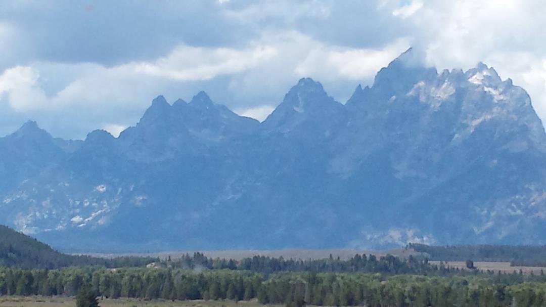 Grand Tetons in Wy