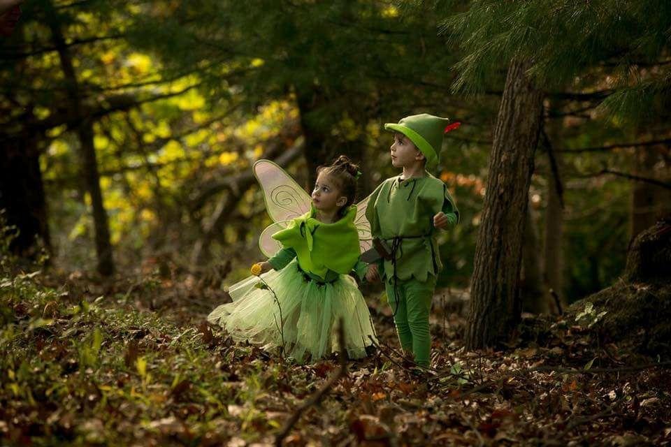 Happy Halloween to all my family and friends. This is a picture of my niece Luna and nephew Nico. Aren't they adorable!!!!!